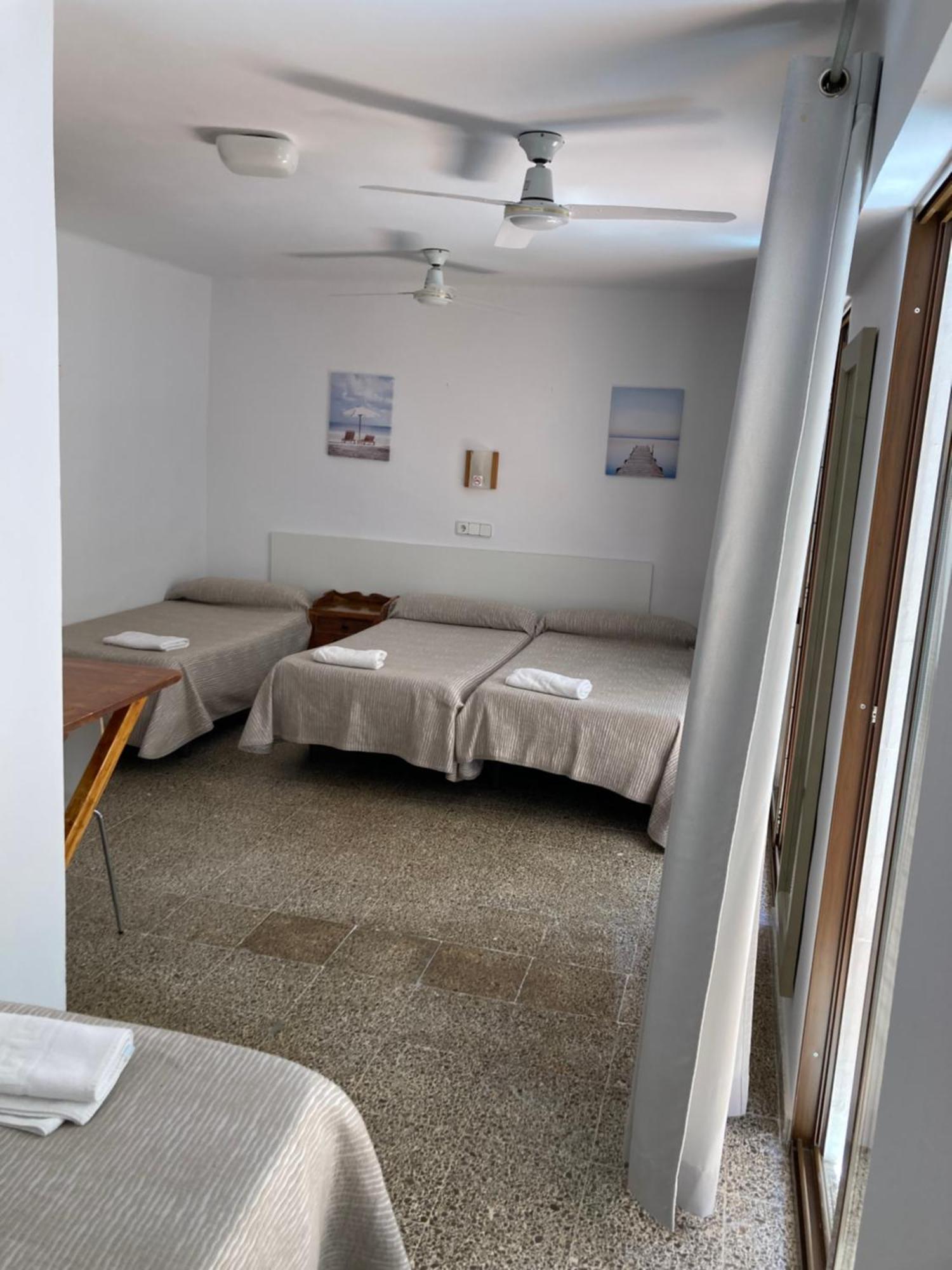 איביזה העיר Hostal Las Nieves מראה חיצוני תמונה